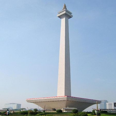 W Home Cikatomas Jakarta Kültér fotó